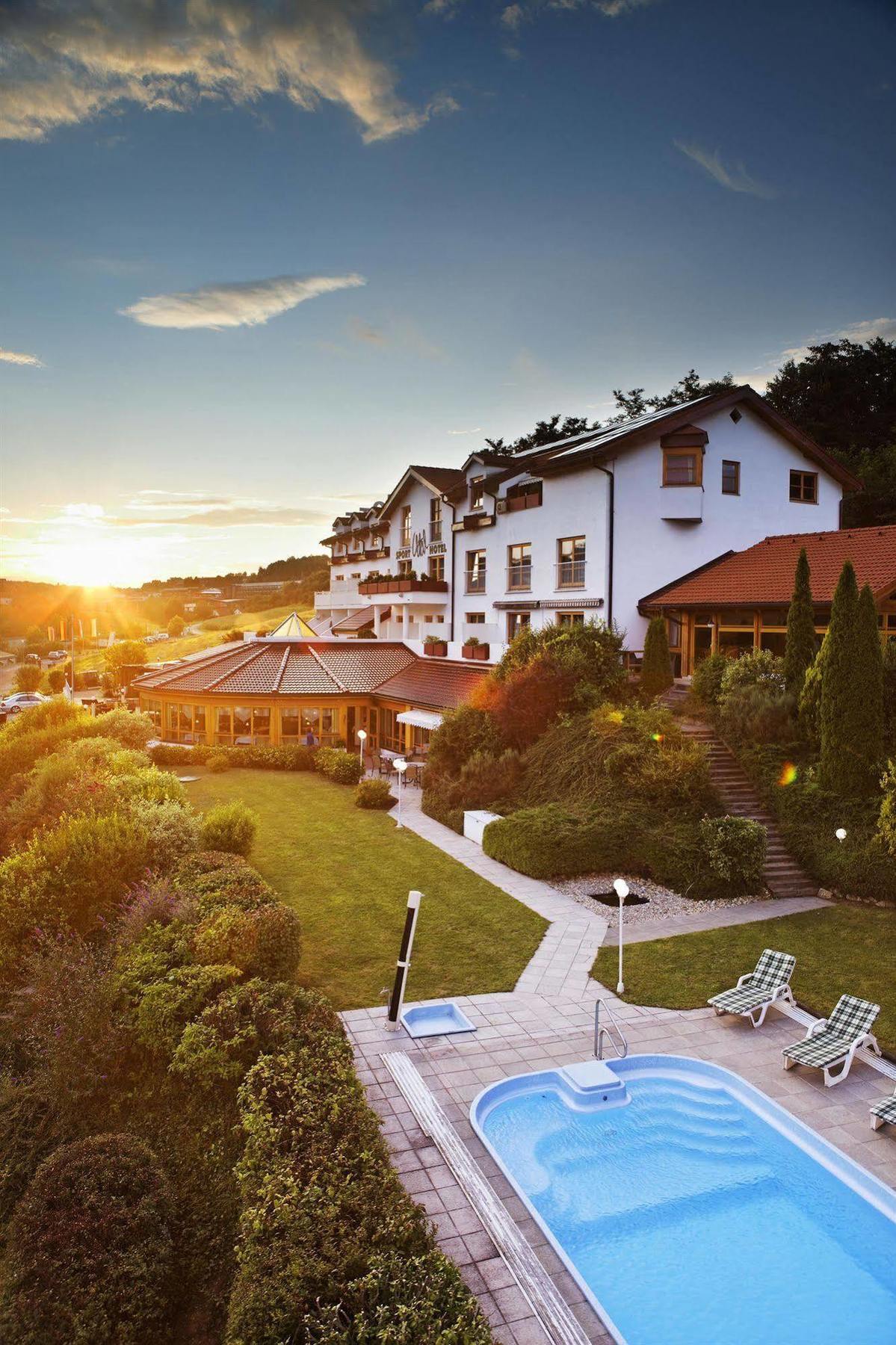 Vitalhotel Krainz Loipersdorf bei Fuerstenfeld Exterior photo